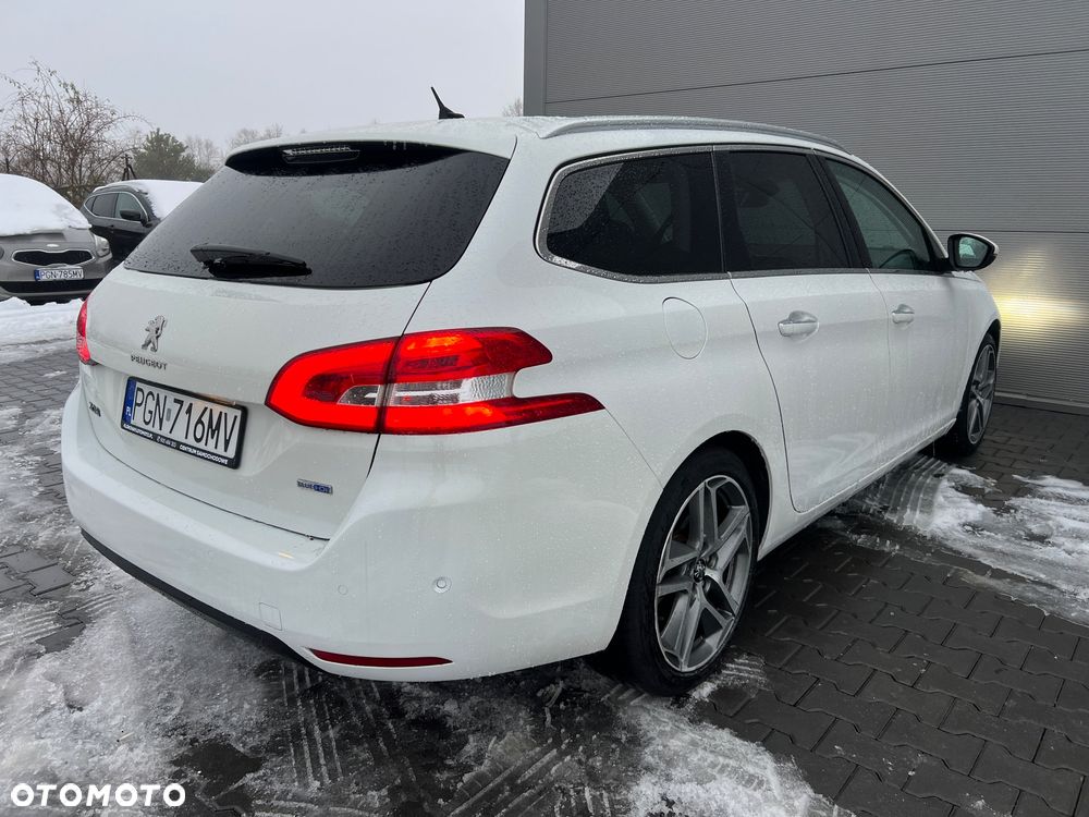 Peugeot 308 BlueHDi 150 Automatik Stop & Start Allure - 16