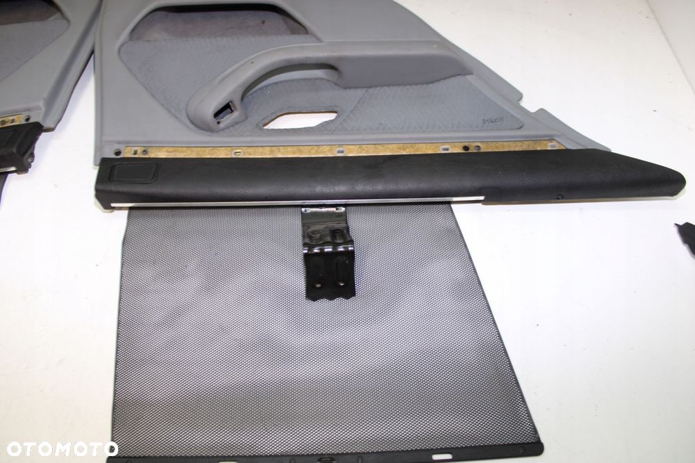 BMW E39 kombi TAPICERKA BOCZKI DRZWI 4SZT BOCZEK EUROPA ROLETY TYŁ RARYTAS - 4