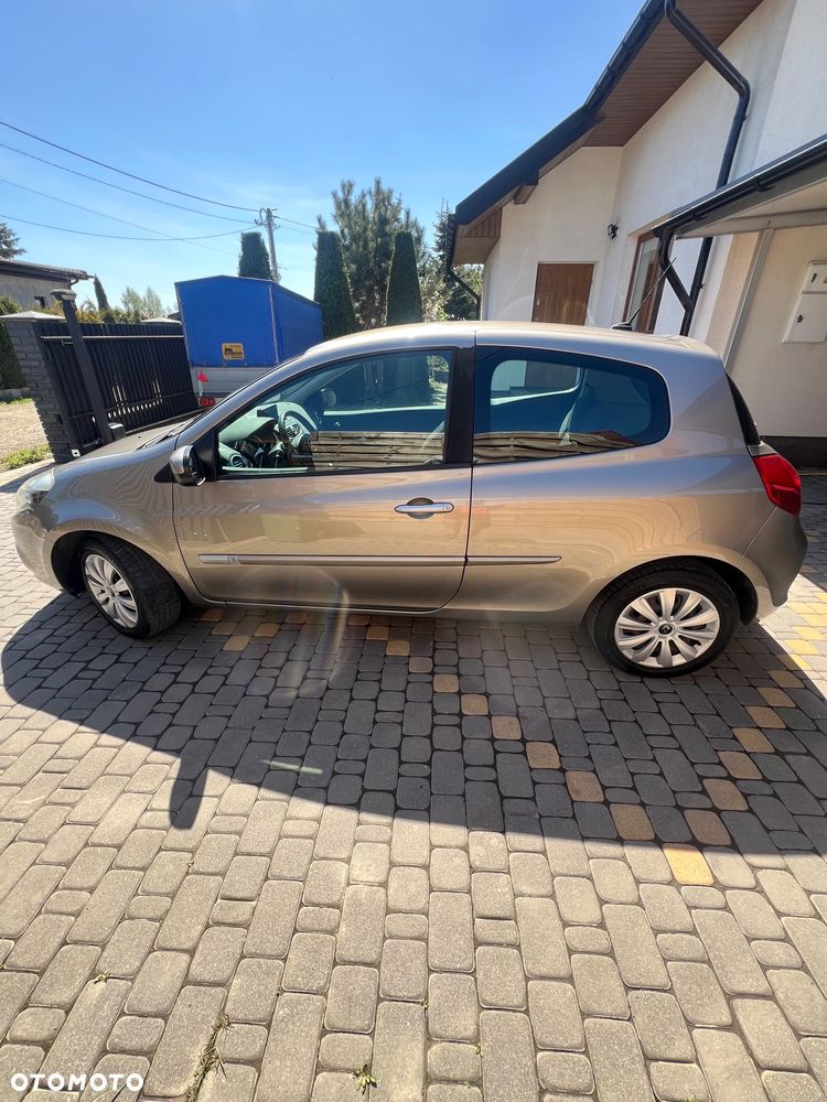 Renault Clio 1.2 16V 75 GPS - 7