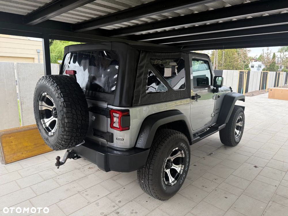 Jeep Wrangler 3.6 Sahara - 8
