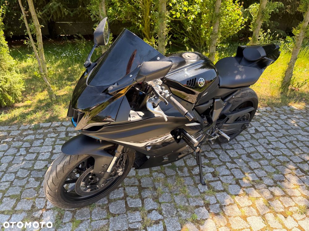 Yamaha R7 - 23
