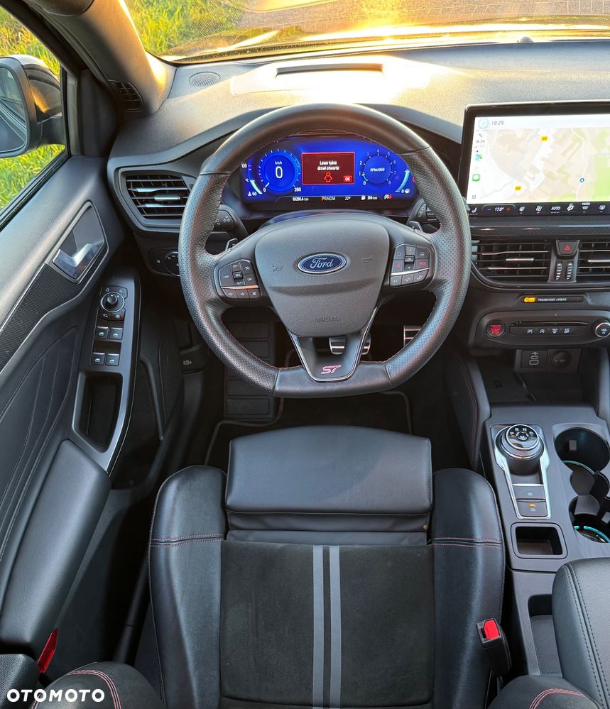 Ford Focus 2.3 EcoBoost ST X - 11