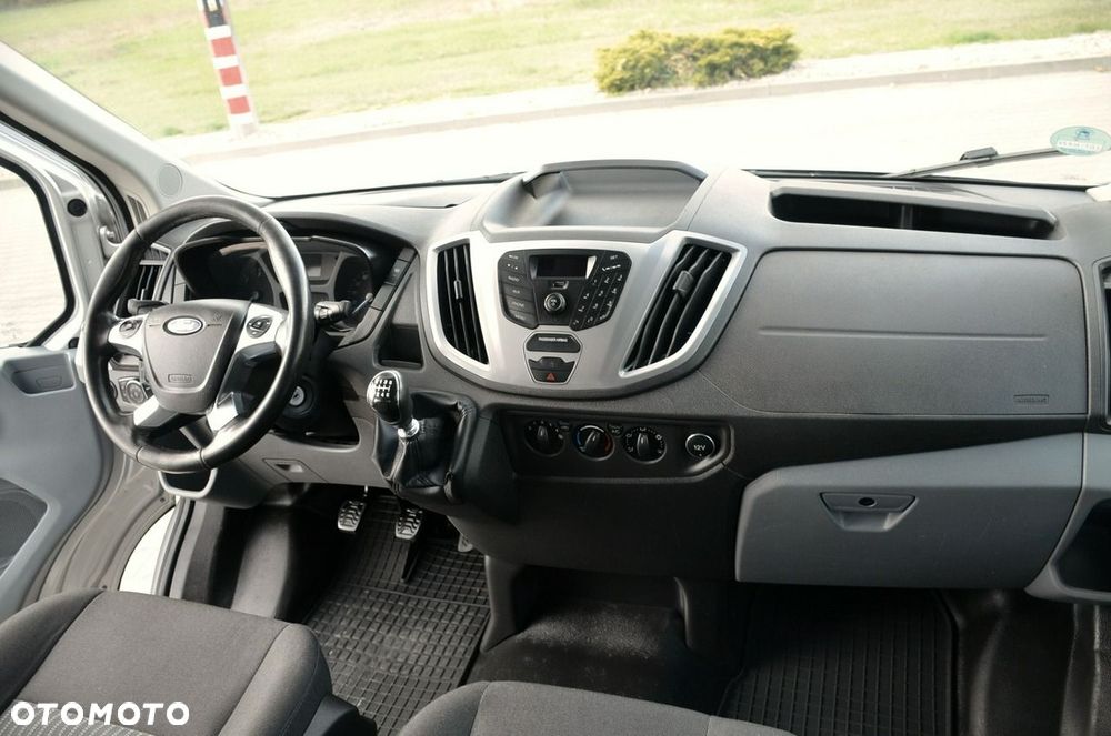 Ford Transit - 17