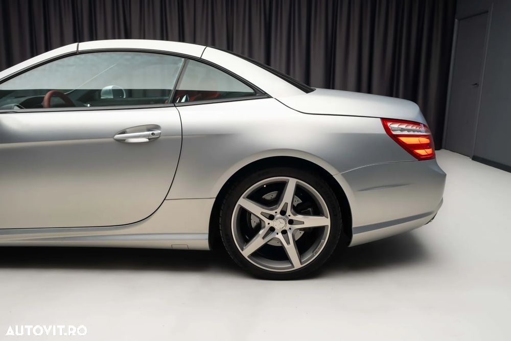 Mercedes-Benz SL 350 Aut - 9