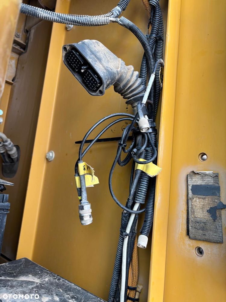 Caterpillar 324E LN - 13