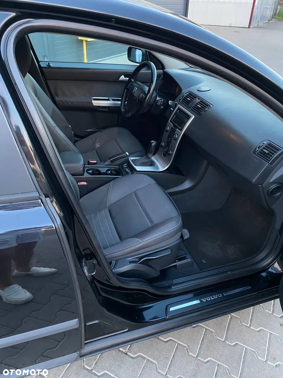 Volvo V50 1.8 - 9