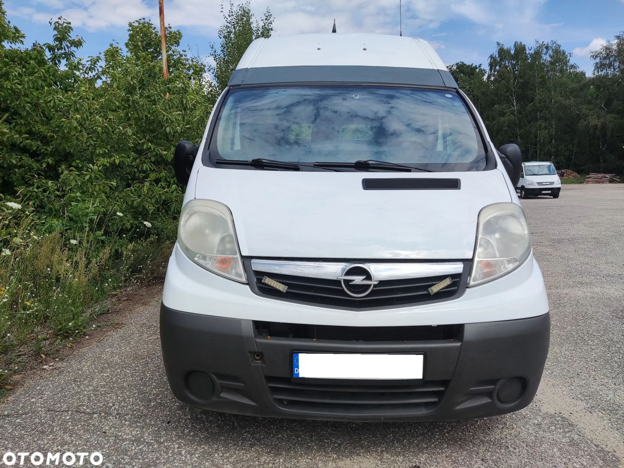 Opel Vivaro - 11