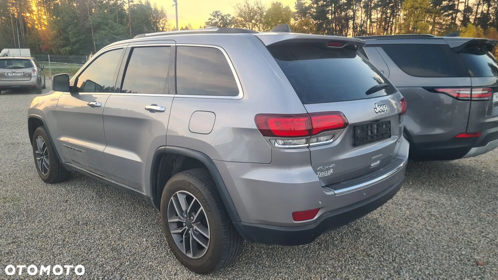 Jeep Grand Cherokee - 3