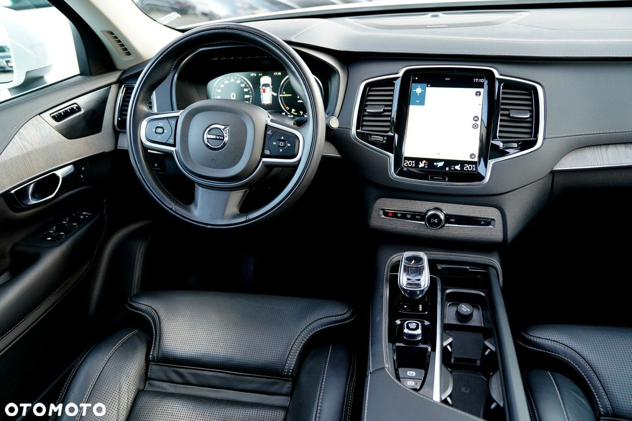 Volvo XC 90 - 38