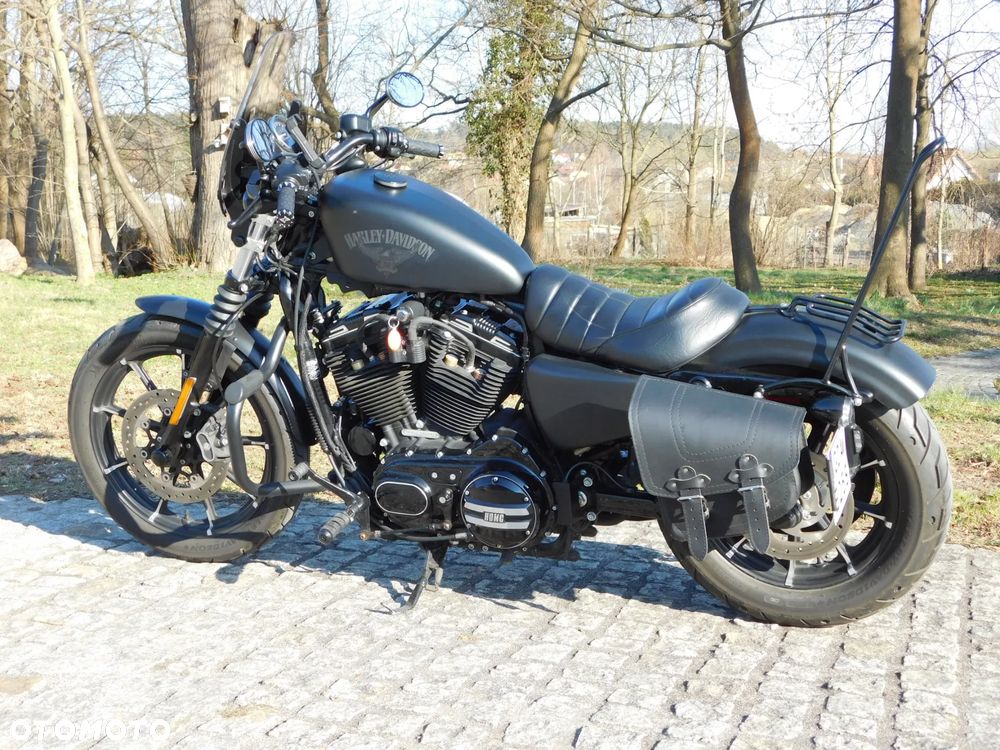 Harley-Davidson Sportster Iron 883 - 3