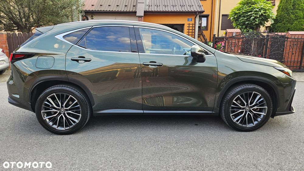Lexus NX 450h+ Omotenashi AWD - 3