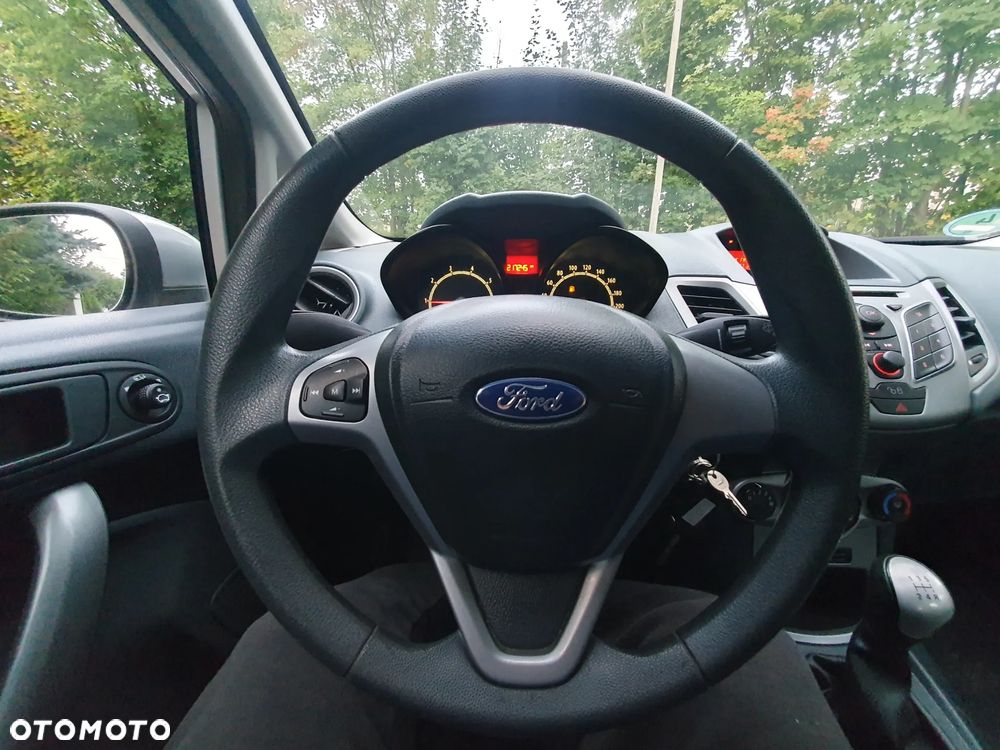 Ford Fiesta 1.25 SYNC Edition - 14