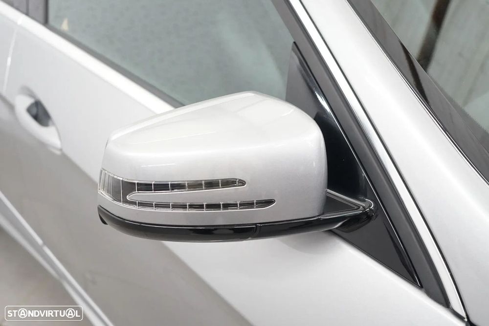 Mercedes-Benz E 220 CDi Avantgarde BlueEfficiency Auto - 12