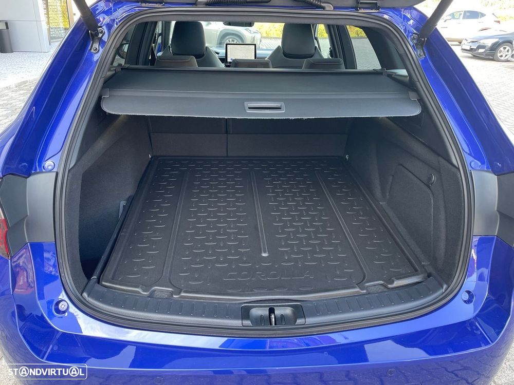 Toyota Corolla Touring Sports - 10