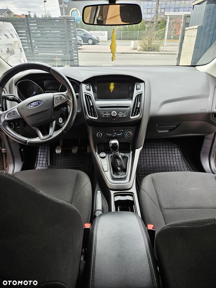 Ford Focus 1.6 Trend Sport - 5