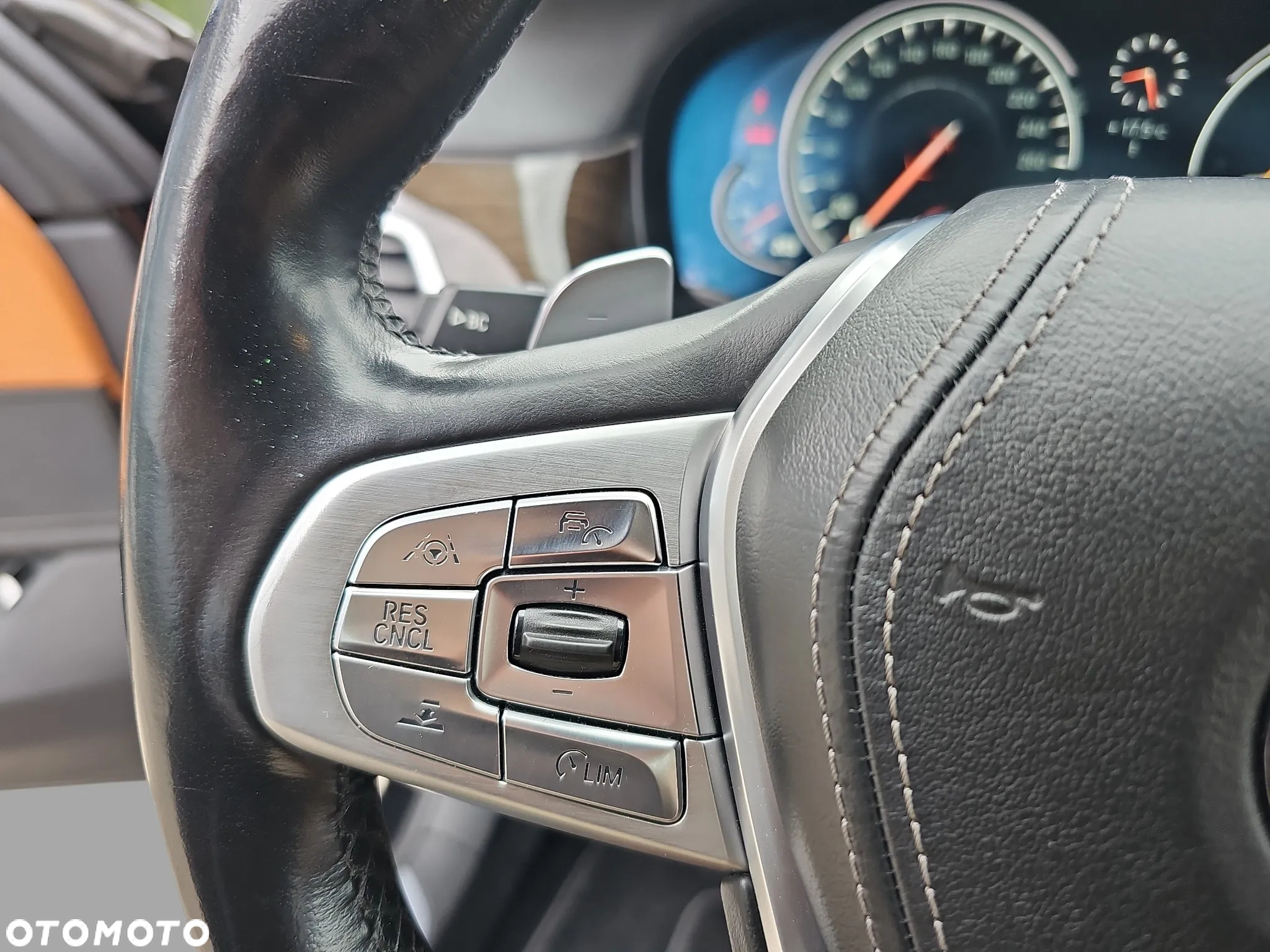 BMW Seria 7 740d xDrive - 25