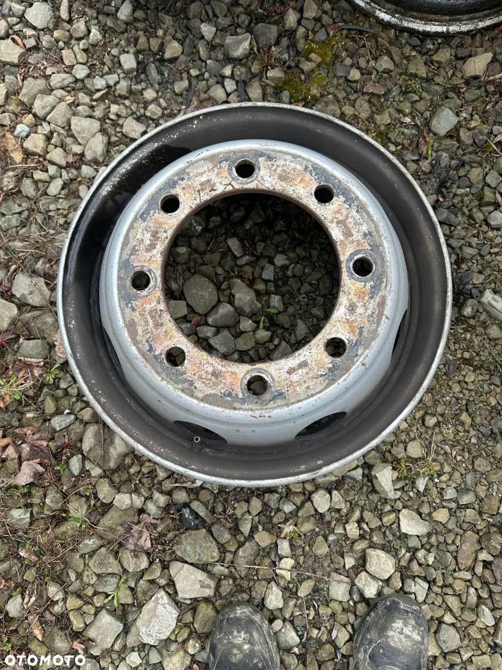 FELGA FELGI 19,5 8 SZPILEK RENAULT VOLVO - 1