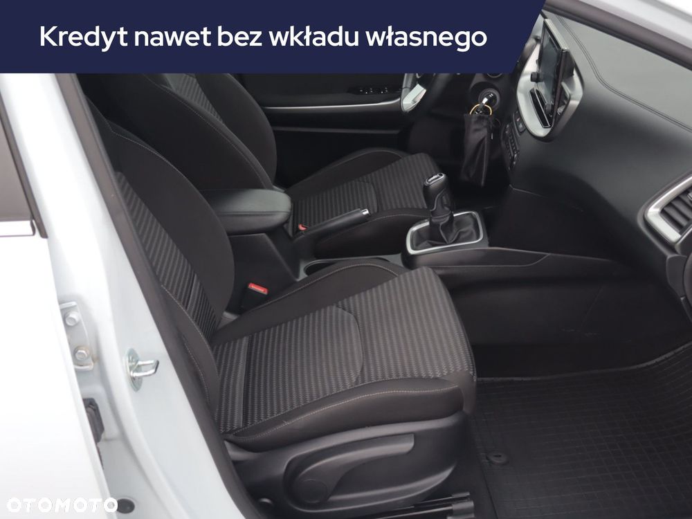Kia Ceed - 11