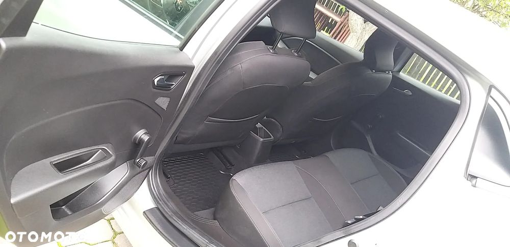 Renault Clio - 7