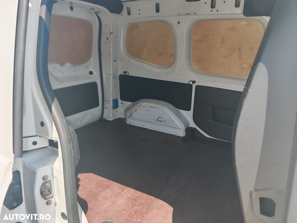 Mercedes-Benz Citan 110 CDI Standard 95 CP FWD 6MT BASE - 6