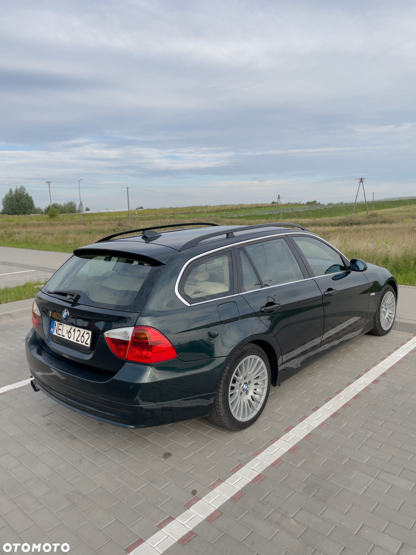 BMW Seria 3 325xi Touring - 3
