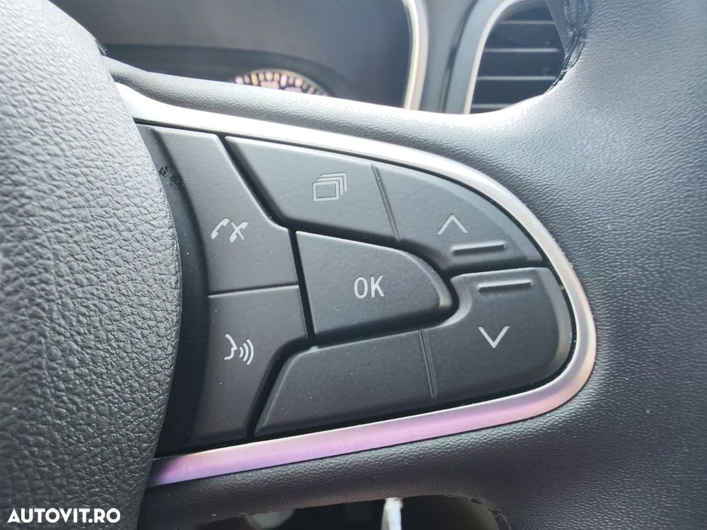 Renault Megane - 23