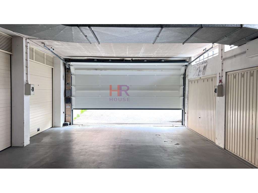 Arrenda-se Garagem - Grande imagem: 4/7