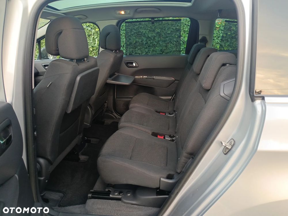 Peugeot 5008 HDI 160 Automatik Business-Line - 18
