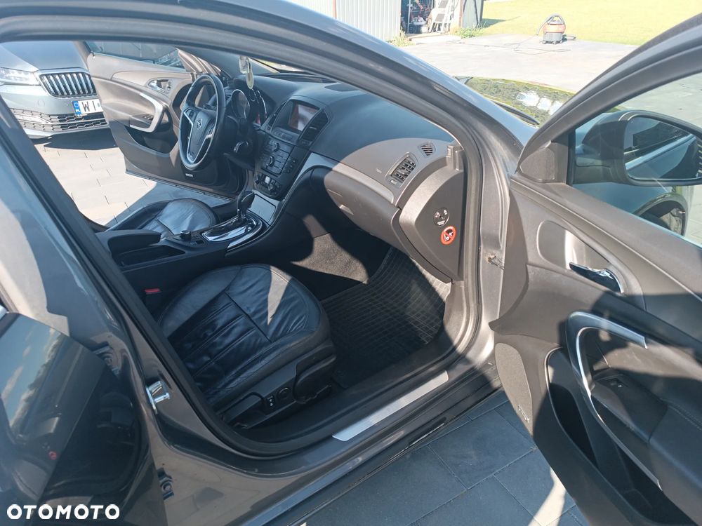 Opel Insignia 2.0 Turbo Cosmo - 9