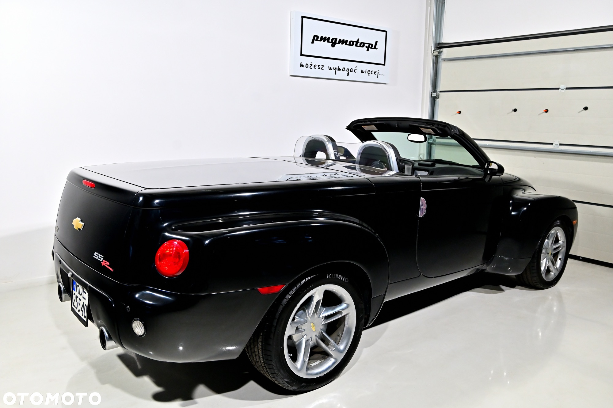 Chevrolet SSR - 12