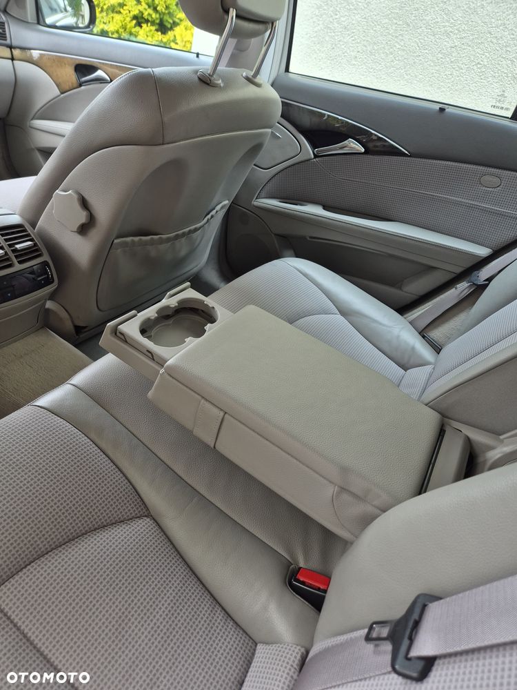 Mercedes-Benz Klasa E 320 CDI Avantgarde - 24