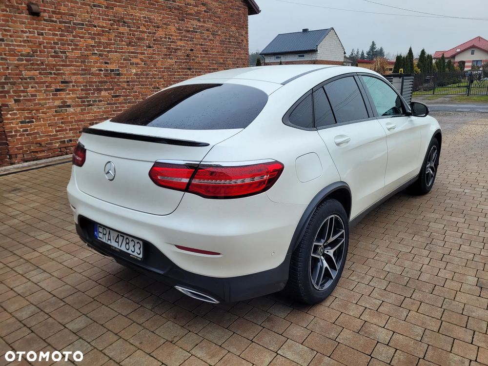 Mercedes-Benz GLC - 9