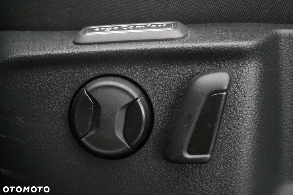 Volkswagen Passat - 24