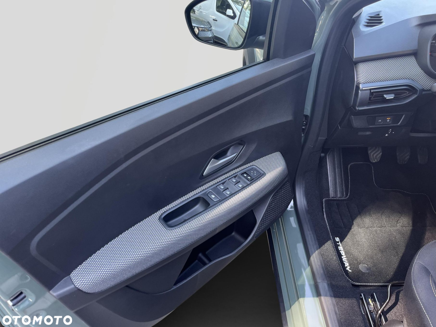 Dacia Sandero Stepway - 10
