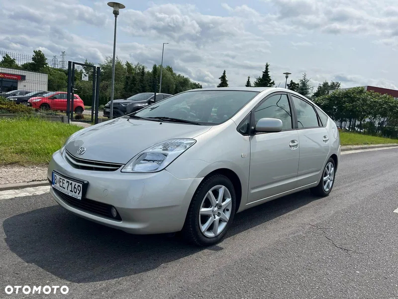 Toyota Prius - 10