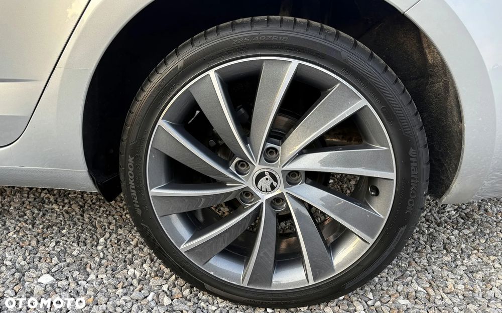 Skoda Octavia 2.0 TDI Sport Edition - 36