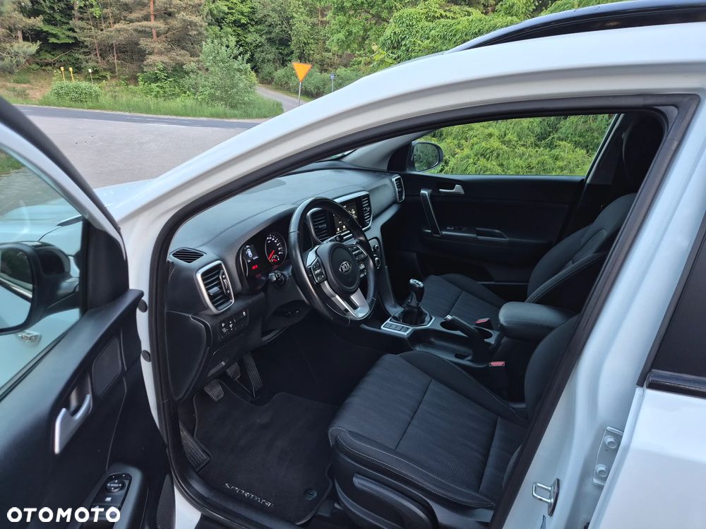 Kia Sportage 1.6 GDI Black Edition 2WD - 5