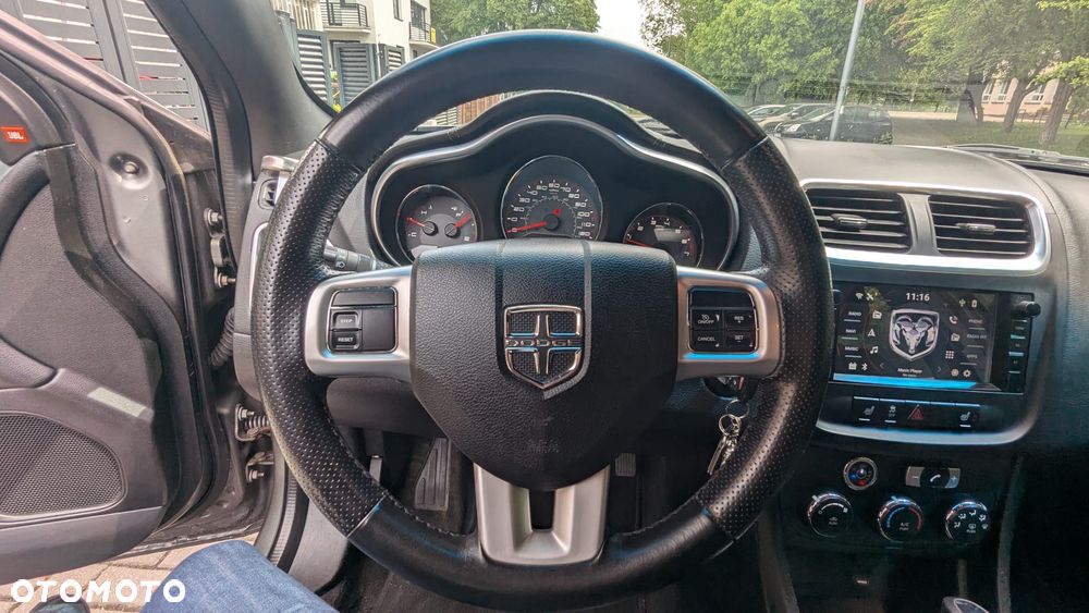 Dodge Avenger - 13