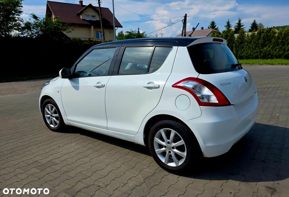 Suzuki Swift 1.3 Black and White - 12