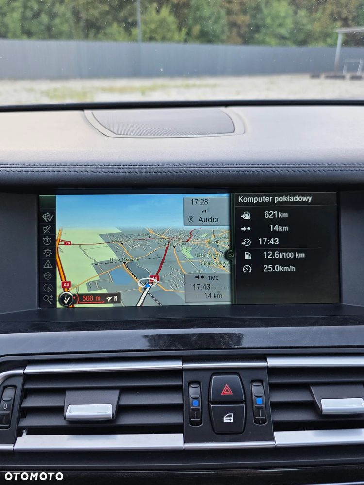 BMW Seria 7 740d xDrive - 25