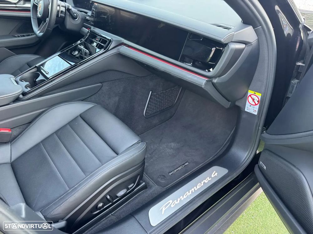 Porsche Panamera - 42