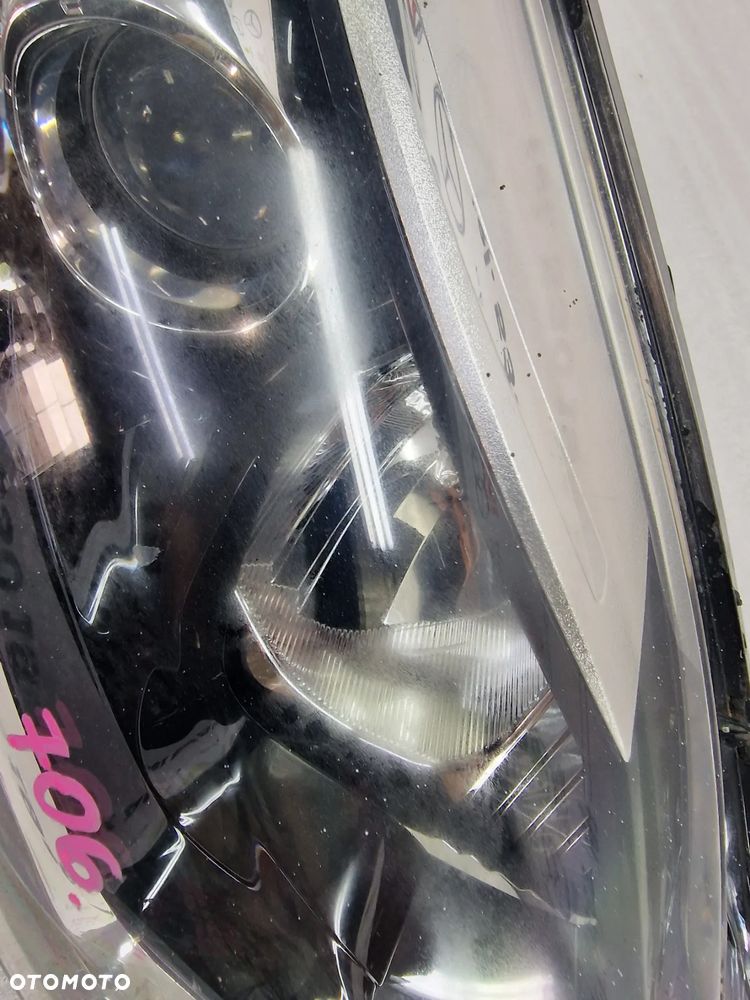 RENAULT CAPTUR 12- ŁADNA PRAWA LAMPA PRZEDNIA PRZÓD , NR 260100947R , NR AUKCJI LA706 - 4