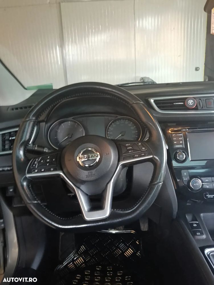 Nissan Qashqai 1.2 DIG-T N-Connecta - 8