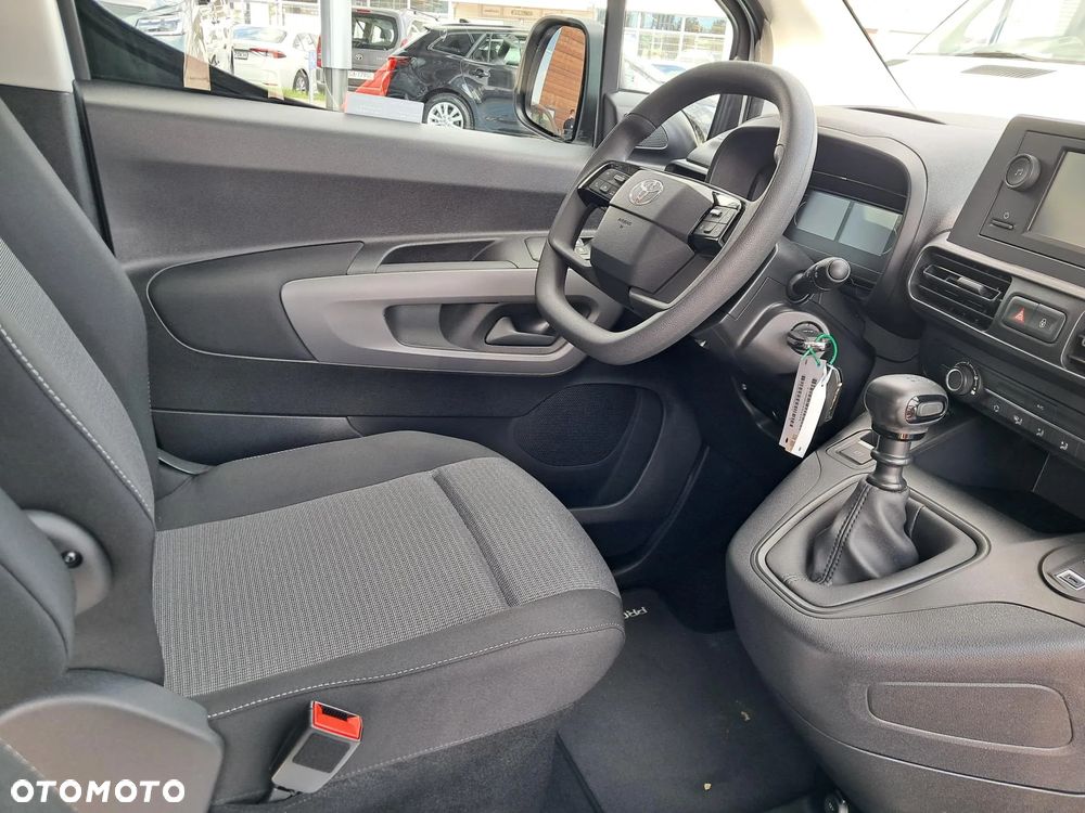 Toyota Proace City - 16