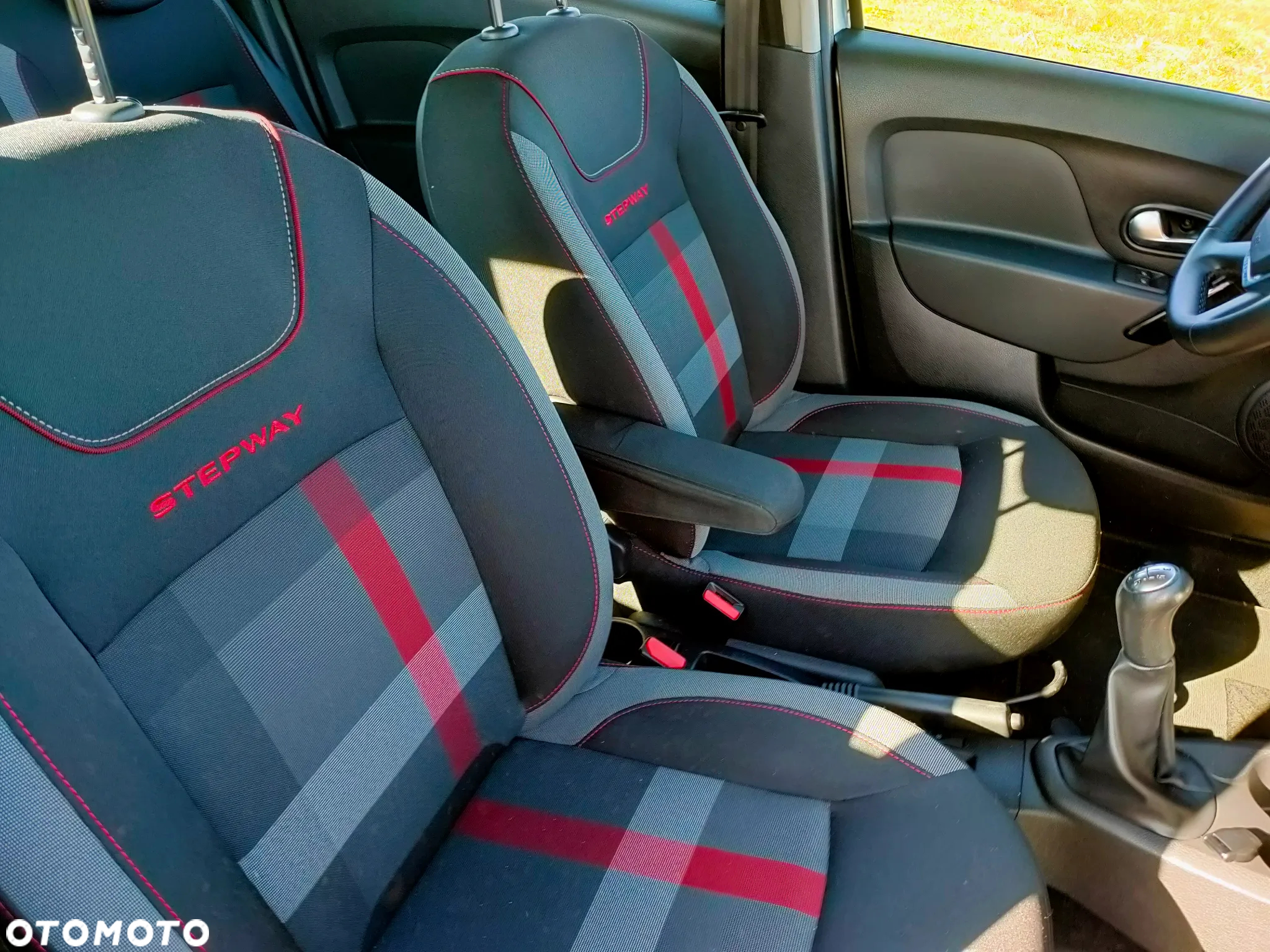 Dacia Logan MCV 0.9 TCe Techroad S&S - 27