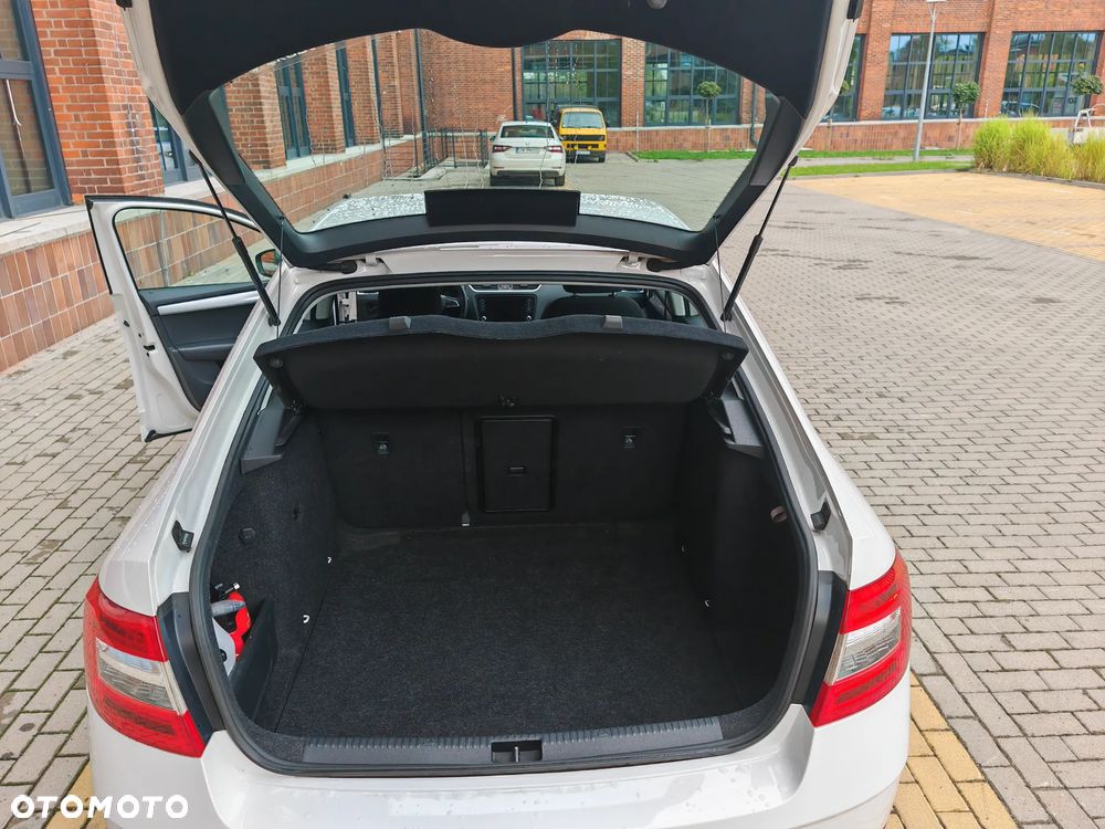 Skoda Octavia 1.6 TDI Business - 9