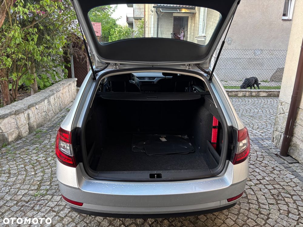 Skoda Octavia 1.5 TSI GPF ACT Style DSG - 4
