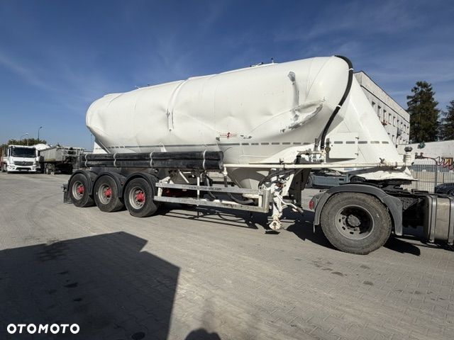 Spitzer SF 2737/2P Naczepa do przewozu materiałów sypkich - 6