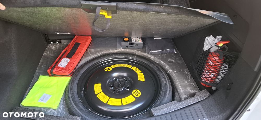 Ford Kuga - 20