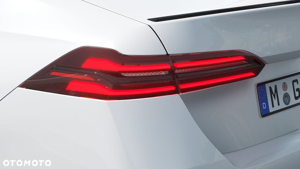 BMW Seria 5 520d xDrive mHEV M Sport - 9